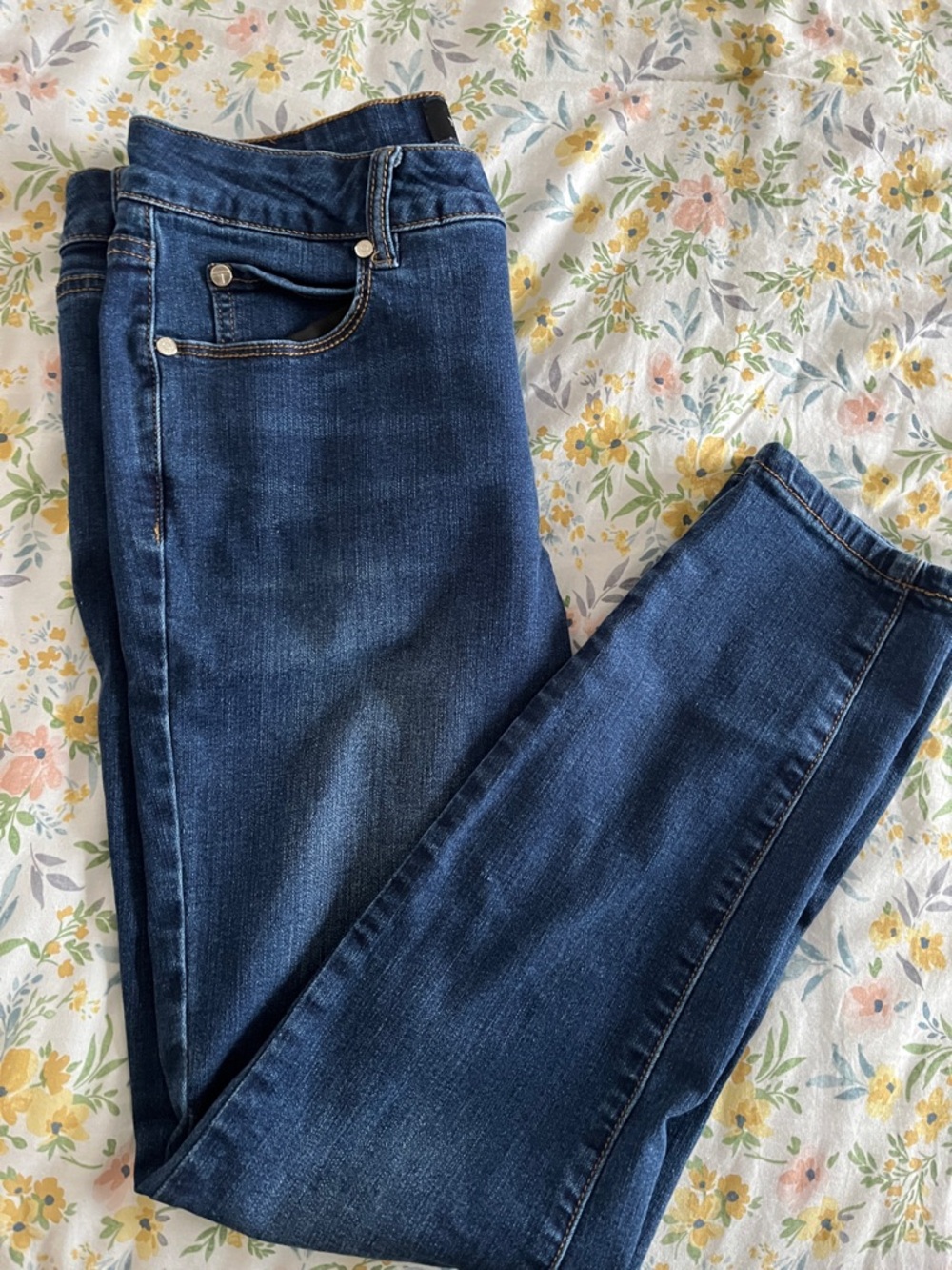 Tahari Indigo Skinny Jeans